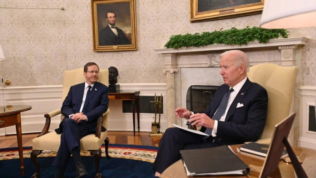 Biden ve İsrail Cumhurbaşkanı Herzog, Beyaz Saray’da bir araya geldi | GÜNDEM SİVAS