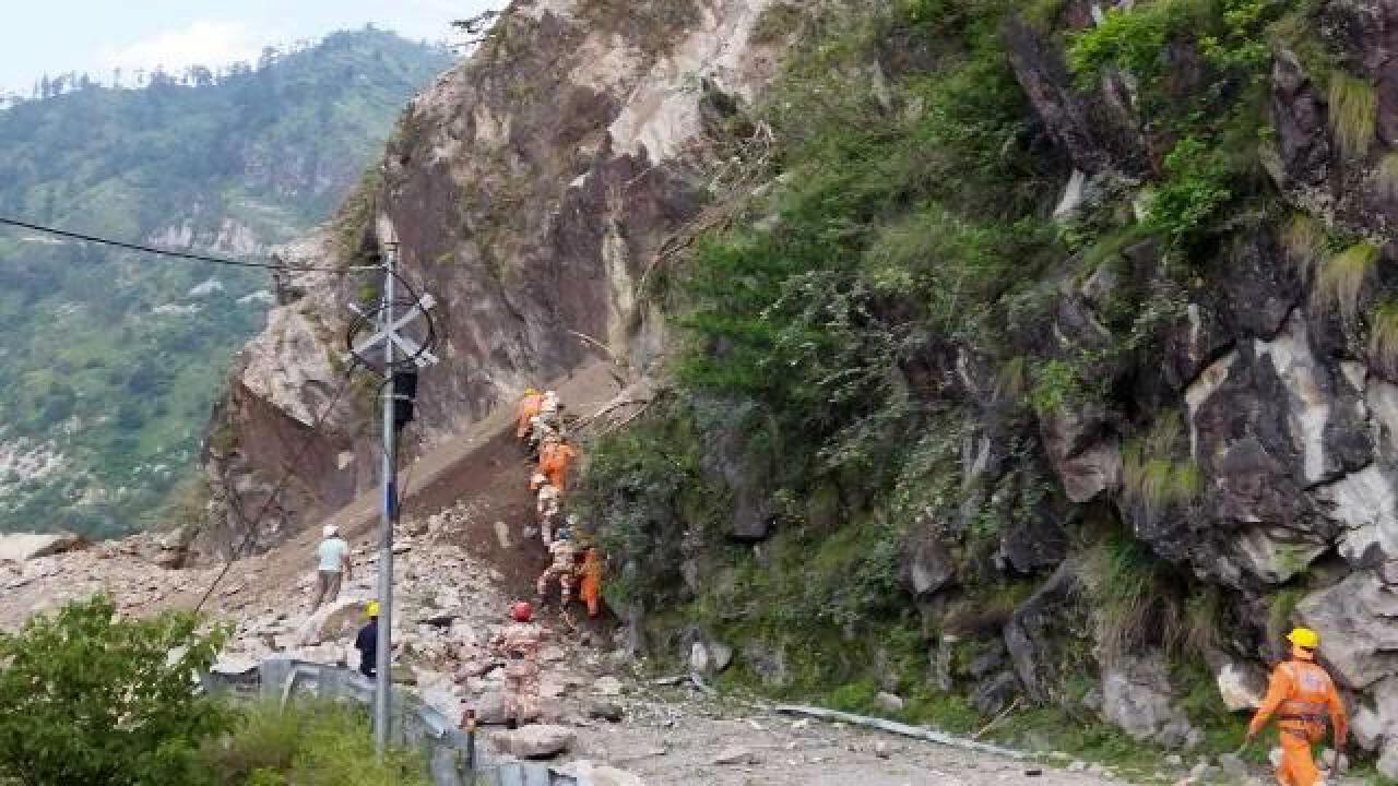 gabonda toprak kaymasi sonucu 7 kisi hayatini kaybetti gundem sivas 1wvgpZpY | Gündem Sivas™ | Sivas Haberleri