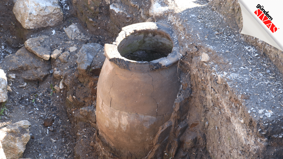 Sivasta Yapilan Arkeolojik Kazida Aziz Vlasin Izlerine Rastlandi3 | Gündem Sivas™ | Sivas Haberleri