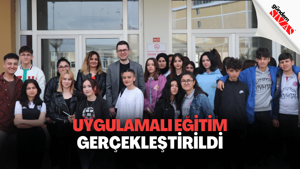 Liseli Öğrencilere SCÜ'de Uygulamalı Eğitim Gerçekleştirildi