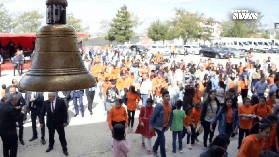 Yaklaşık 21 Milyon Öğrenci Ders Başı Yapacak