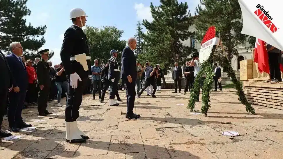 Sivas kongresinin 104. Yil donumu torenle kutlandi 4 jpg | Gündem Sivas™ | Sivas Haberleri