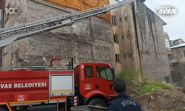 Hızlı Ekip Müdahalesi Yangın Felaketini Önledi