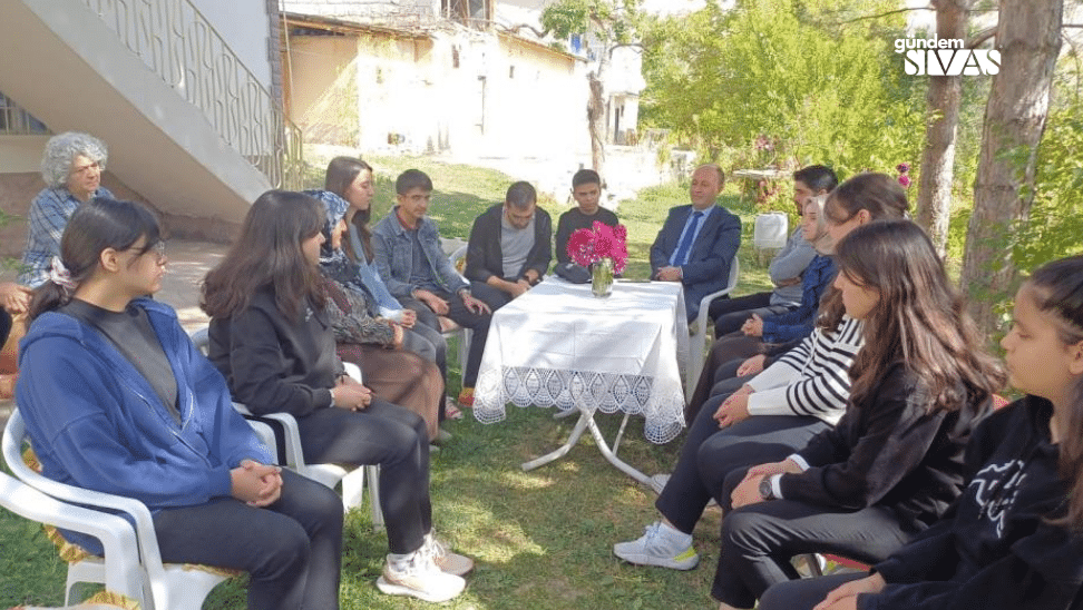 Sivas’ta Gençler Yaşlıları Unutmadı