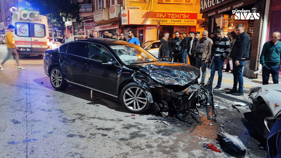 Sivas’ta Zincirleme Trafik Kazası