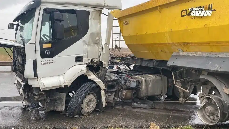 Ankara-Sivas Yolunda Trafik Kazası