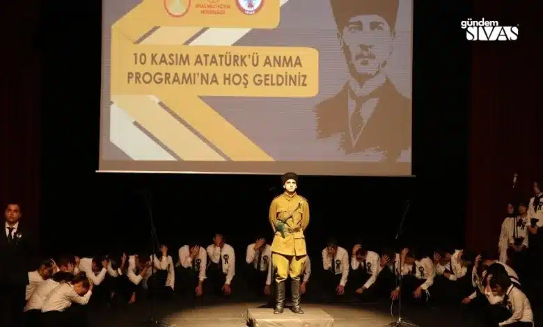 Atatürk'ü Anma Programı Büyük İlgi Gördü