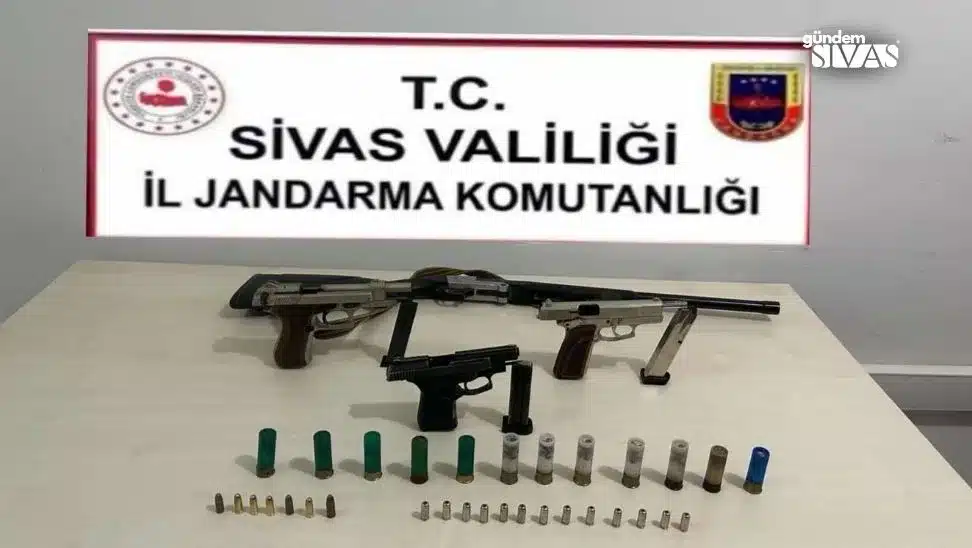 Sivas’ta 3 Tabanca ve Bir Tüfek Ele Geçirildi