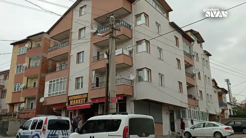 Sivas’ta 4. Kattan Düşen Bebeğin Durumu Ağır