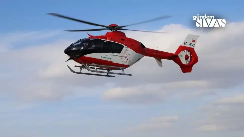 Catidan Dusen Yarali Ambulans Helikopterle Sevk Edildi1 1 jpg | Gündem Sivas™ | Sivas Haberleri