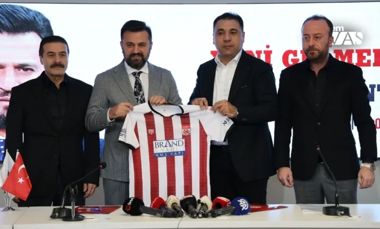 Bülent Uygun Sivasspor'a İmzayı Attı