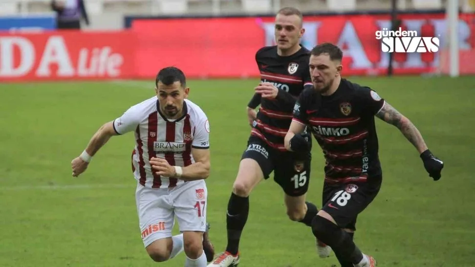 Bulent Uygundan Besiktas Yorumu 3 jpg | Gündem Sivas™ | Sivas Haberleri