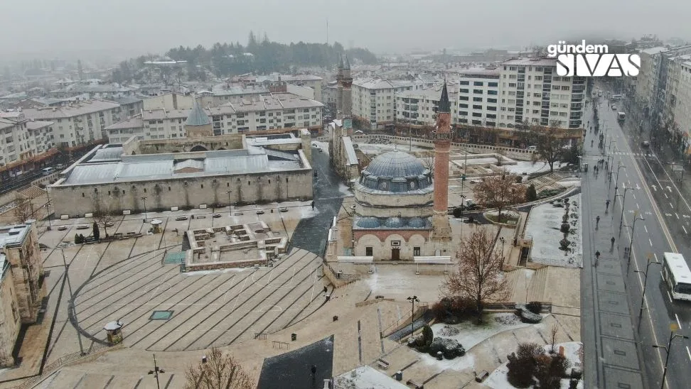 Sivas Hasret Kaldigi Karla Bulustu 3 jpg | Gündem Sivas™ | Sivas Haberleri