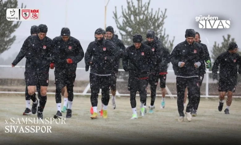 Sivasspor, Kar Altında Çalıştı