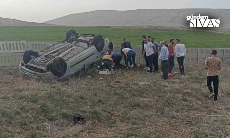 Gürün'de Beton Çitlere Çarptı 3 Yaralı!