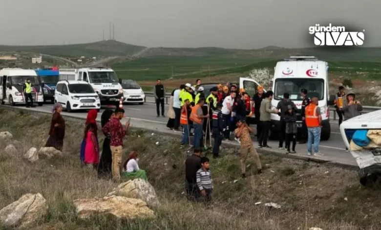 Hafik'te Trafik Kazası 10 Yaralı!