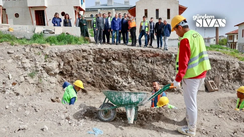 Sivas'ın Kale Projesi Hız Kesmeden Yükseliyor