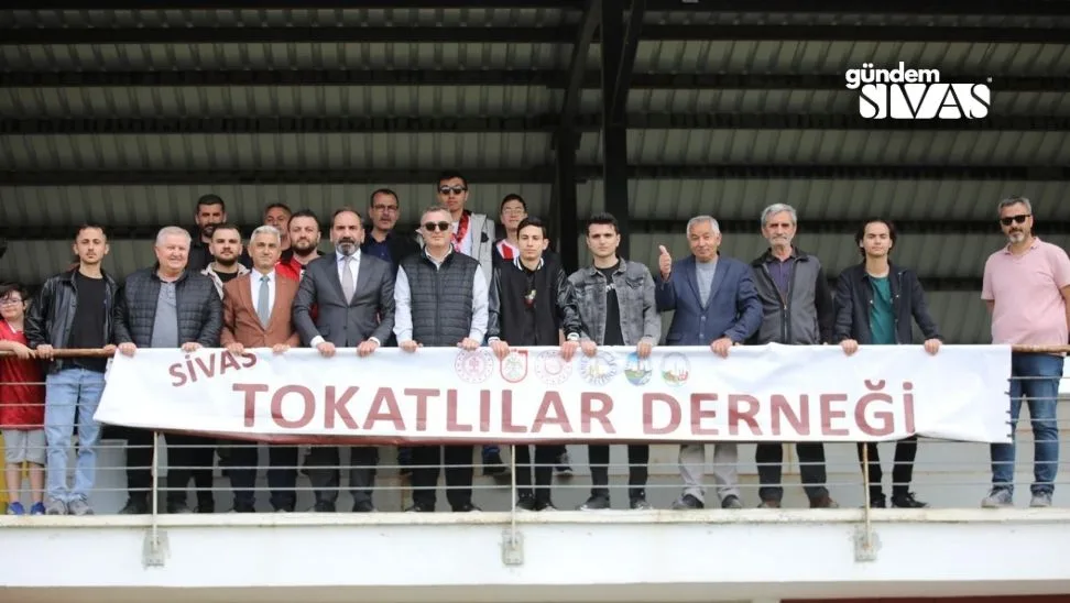 Tokatlilar Derneginden Sivasspora Destek 2 jpg | Gündem Sivas™ | Sivas Haberleri