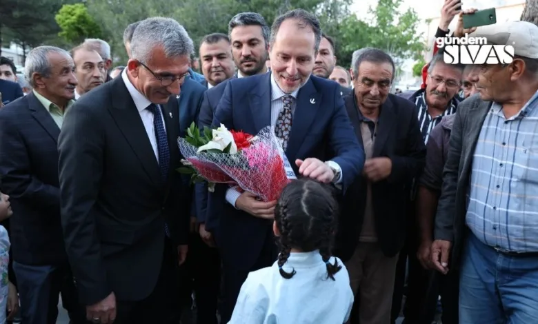 Yeniden Refah Partisi Genel Başkanı Fatih Erbakan, "Ahlaklı, dürüst ve adil bir şekilde yapıldığı takdirde millete hizmet makamı olan belediye başkanlığı makamı en büyük ibadet makamıdır. Belediye başkanlarımız inşallah bu anlayışla hareket edecekler" dedi.