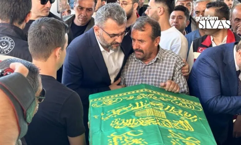 Erzincan’ın İliç ilçesinde toprak kayması sonucu toprak altında kalan ve cenazesine 116 gün sonra ulaşılan Abdurrahman Şahin, memleketi Sivas’ta son yolculuğuna uğurlandı.