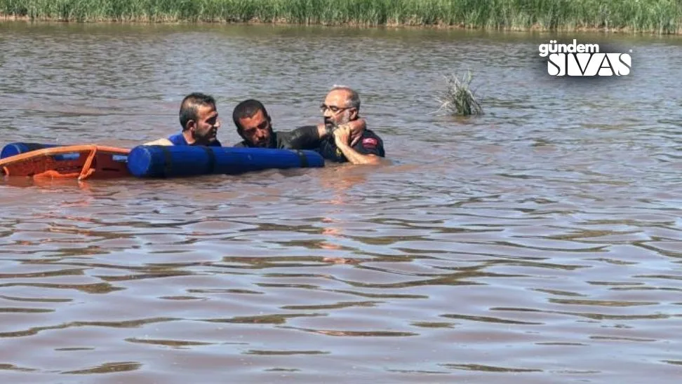 Atı Kontrolden Çıkan Adam Kızılırmak’ta Mahsur Kaldı!