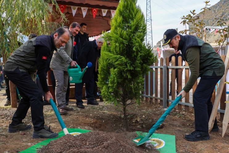 Artvin’de bin fidan toprakla buluştu