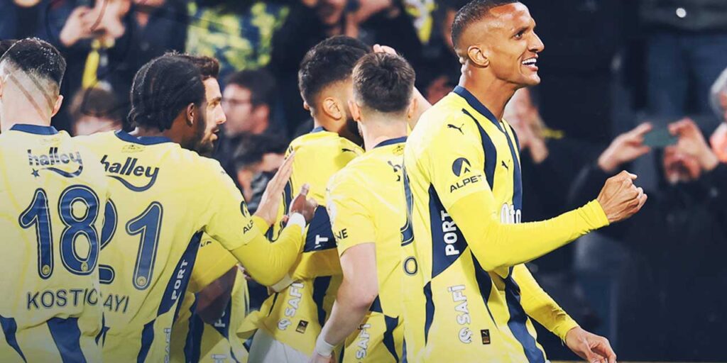 Fenerbahçe’den üst üste beşinci galibiyet: Zirveyle fark 3 puana düştü