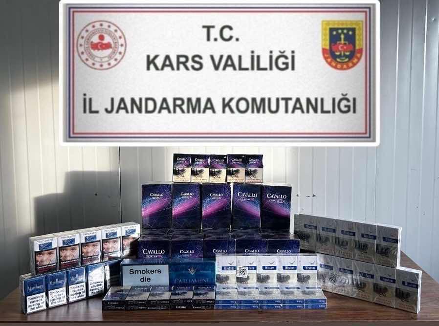 Kars’ta şüpheli araçtan yüzlerce paket kaçak sigara çıktı – Birlik Haber Ajansı