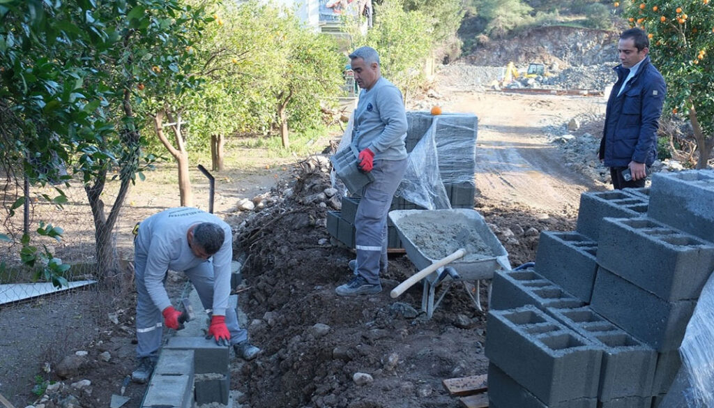 Kemer’de yol ve kaldırım çalışması – Birlik Haber Ajansı