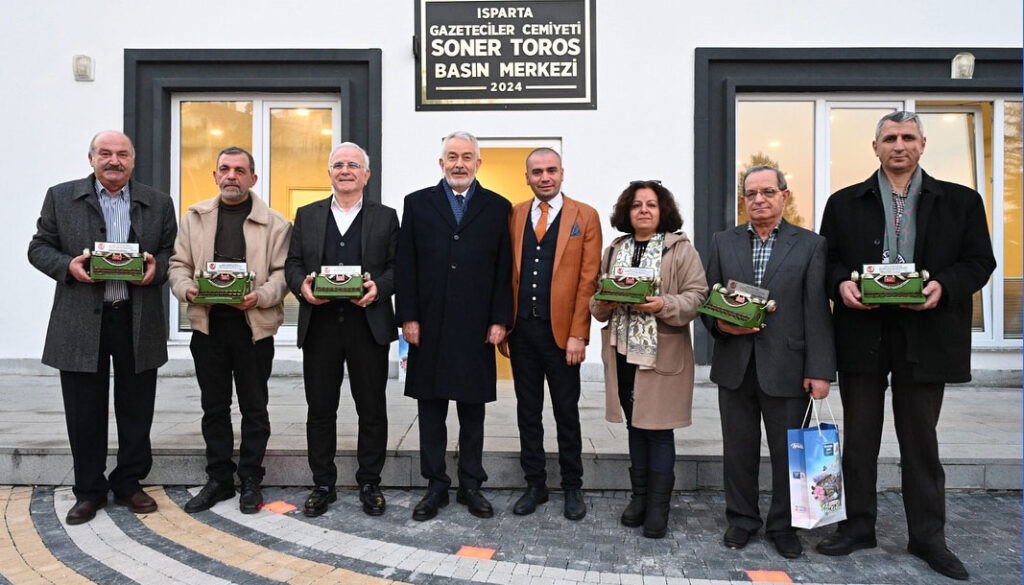 IGC’den meslek büyüklerine anlamlı plaket – Birlik Haber Ajansı