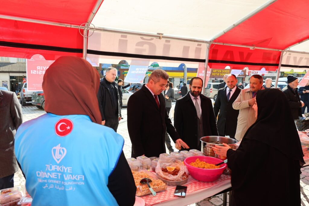 Artvin’de “Hayır Çarşısı” kermesi düzenlendi – Birlik Haber Ajansı