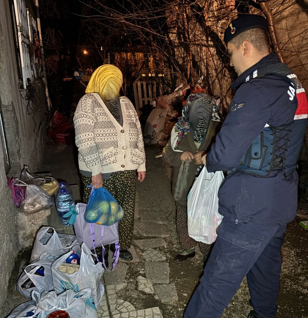 Çay’da Jandarmanın toplum destekli çalışması gönülleri ısıttı – Birlik Haber Ajansı