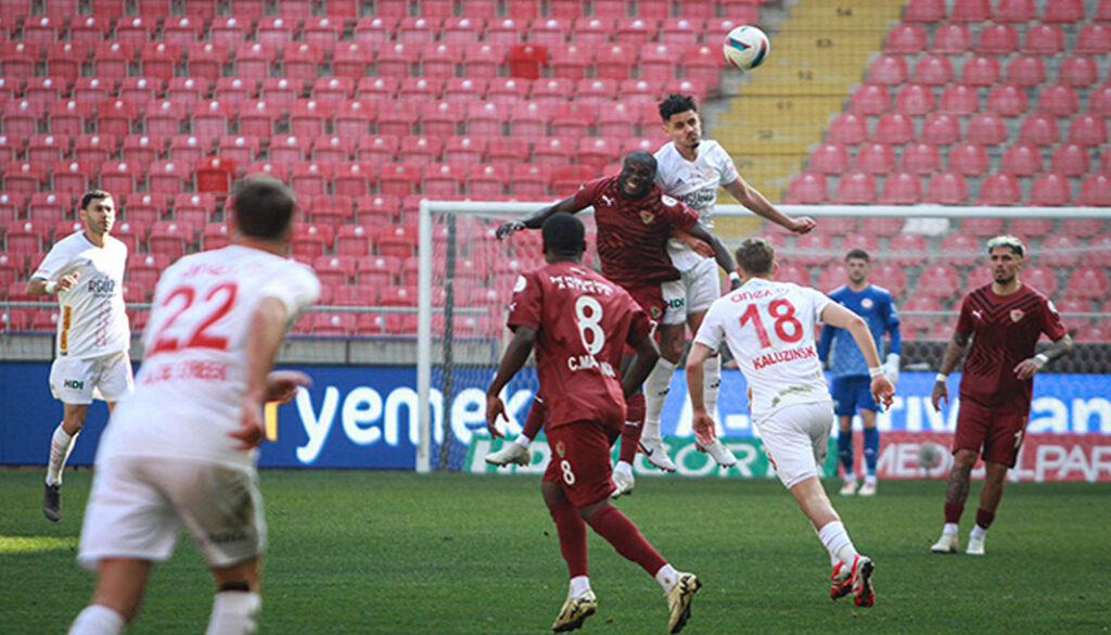 Gol düellosunda Antalyaspor, Hatayspor'u mağlup etti!