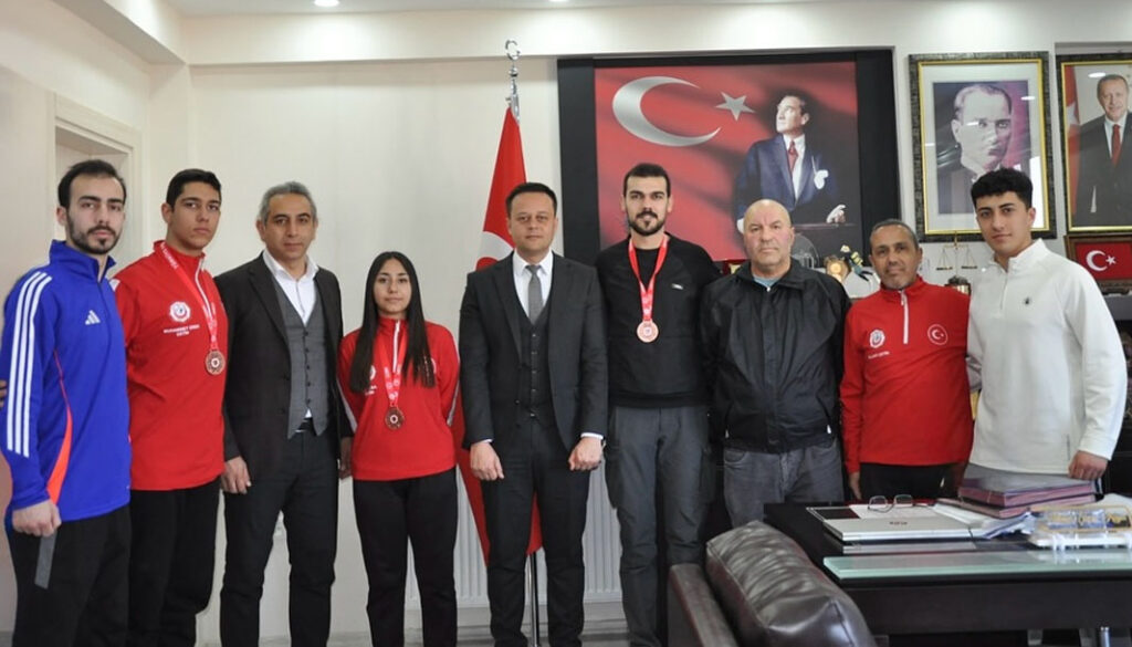 Isparta’dan kickboks başarısı: Türkiye şampiyonasında dereceler geldi – Birlik Haber Ajansı